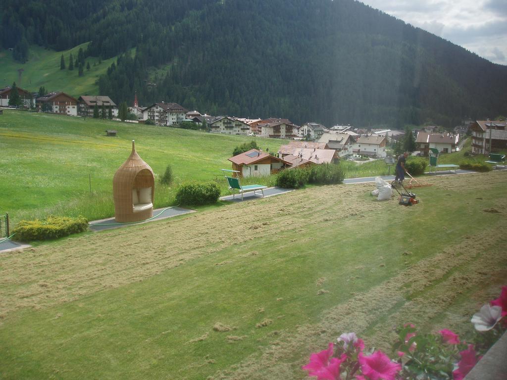 Garni La Majon Hotel Selva di Val Gardena Exterior foto