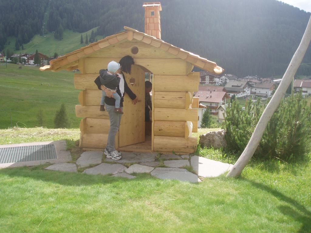 Garni La Majon Hotel Selva di Val Gardena Exterior foto