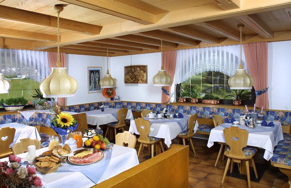 Garni La Majon Hotel Selva di Val Gardena Exterior foto